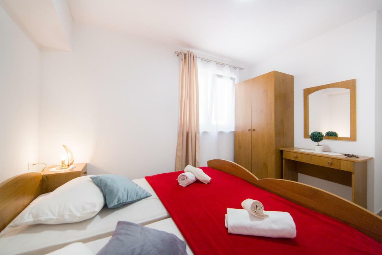 Apartments Relax Baška Voda المظهر الخارجي الصورة