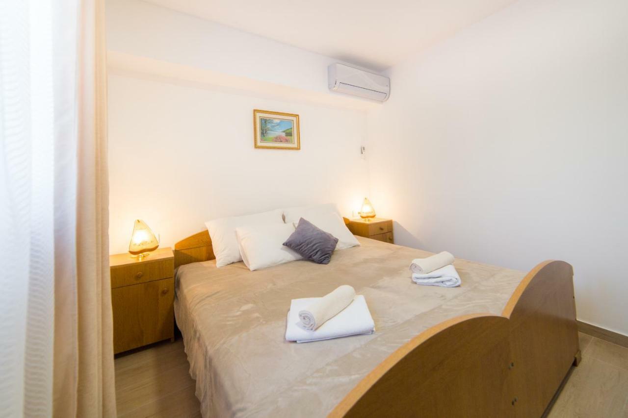 Apartments Relax Baška Voda المظهر الخارجي الصورة