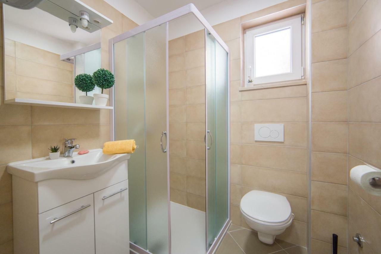 Apartments Relax Baška Voda المظهر الخارجي الصورة