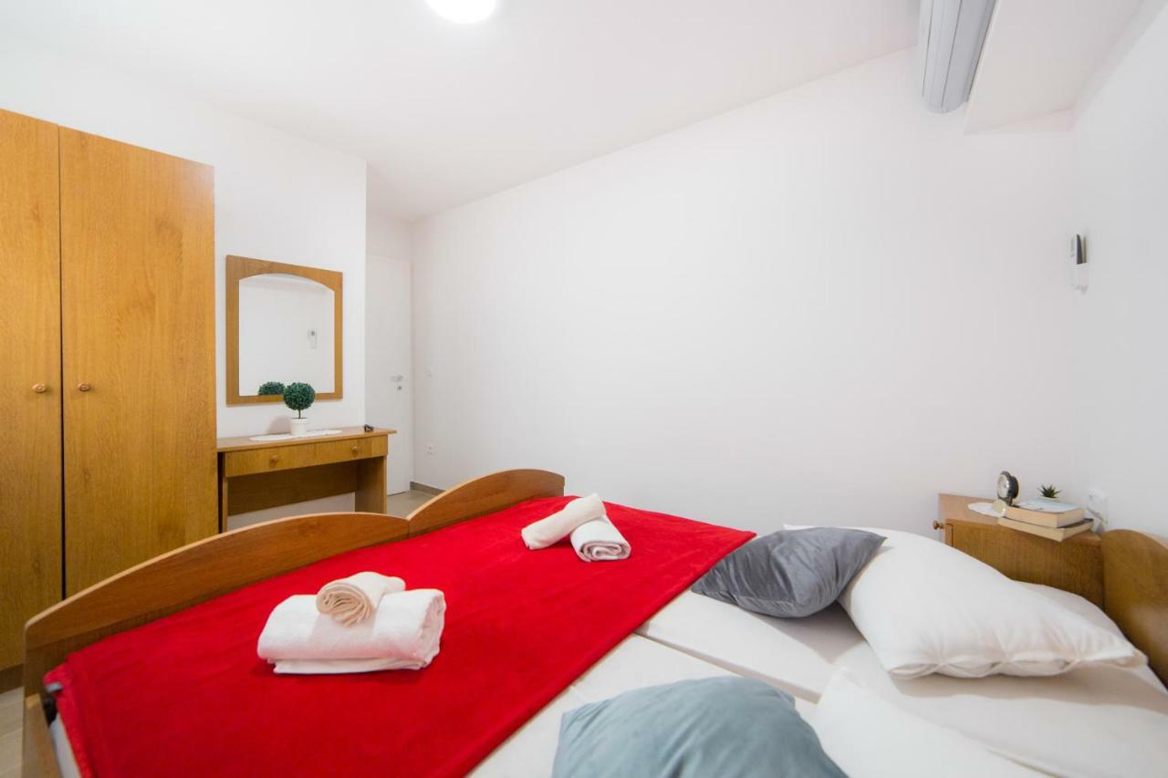 Apartments Relax Baška Voda المظهر الخارجي الصورة